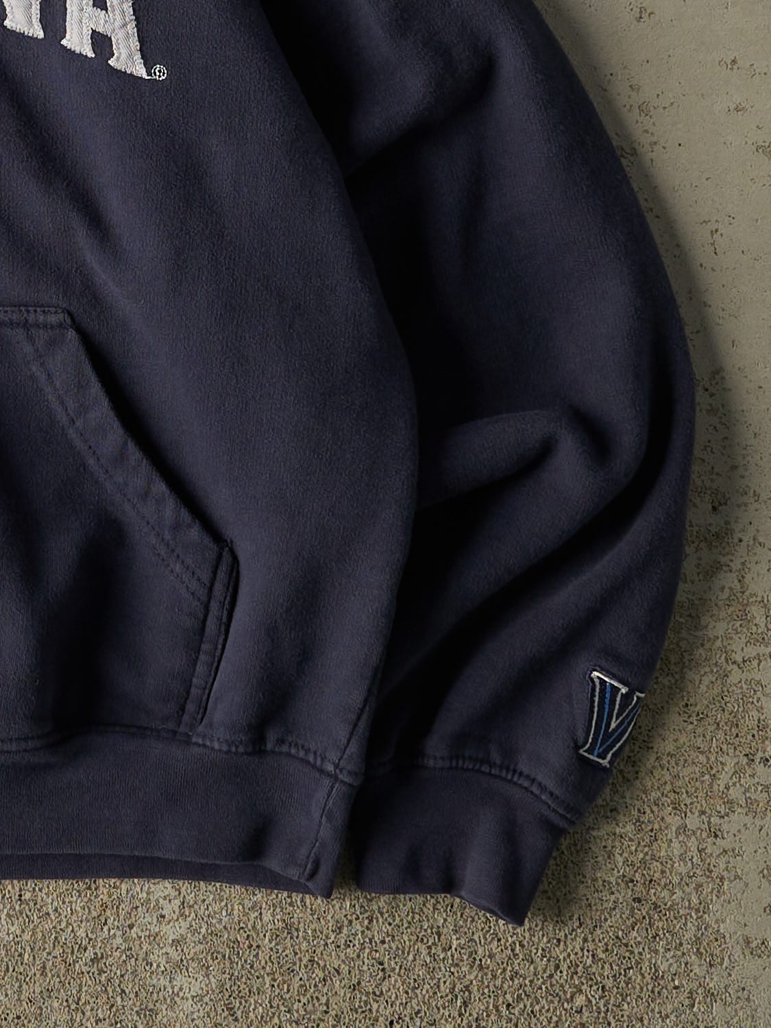 Vintage Y2K Navy Blue Villanova University Embroidered Hoodie (XXS/XS)