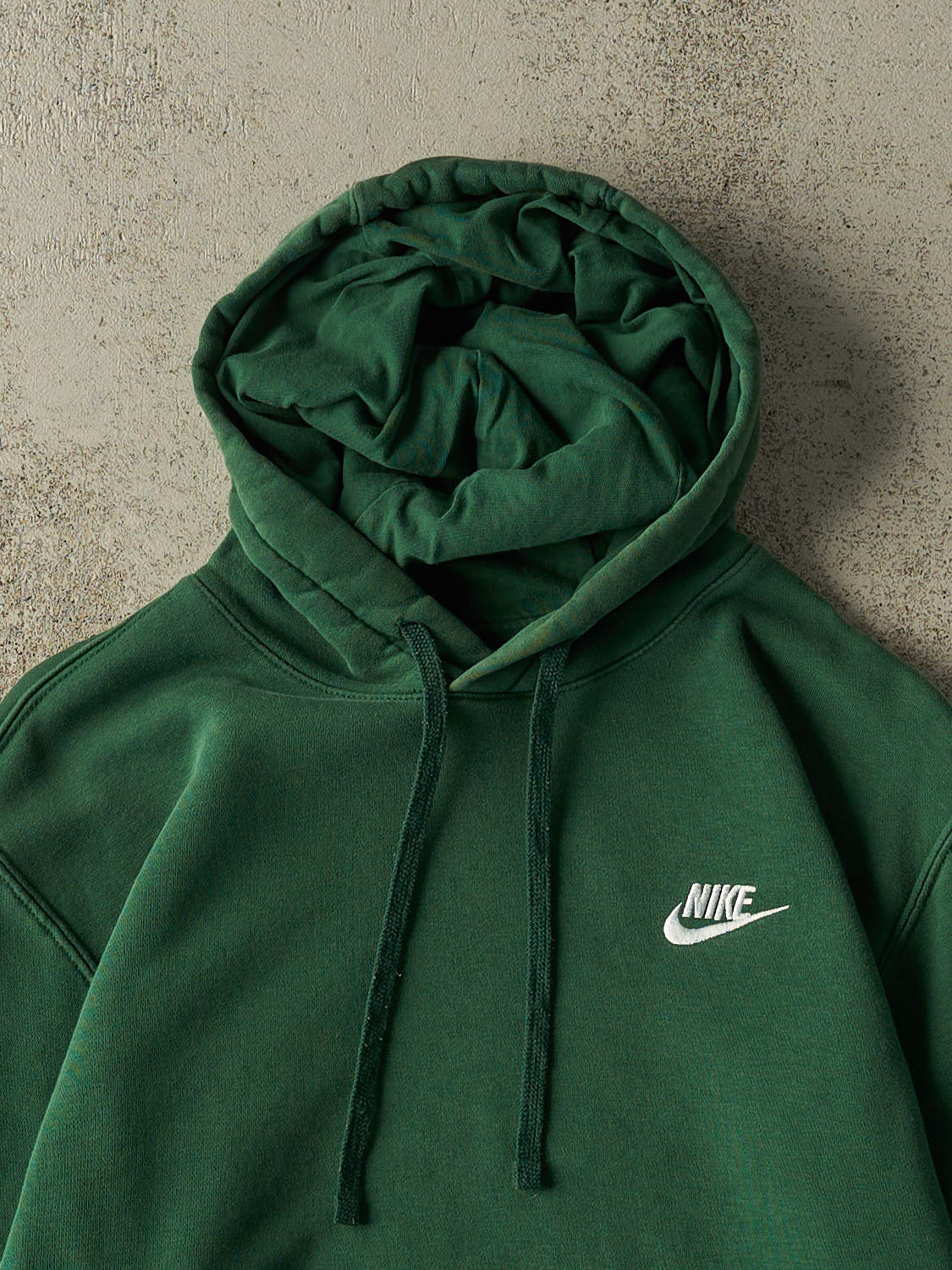 Vintage Y2K Green Nike Embroidered Hoodie (M)