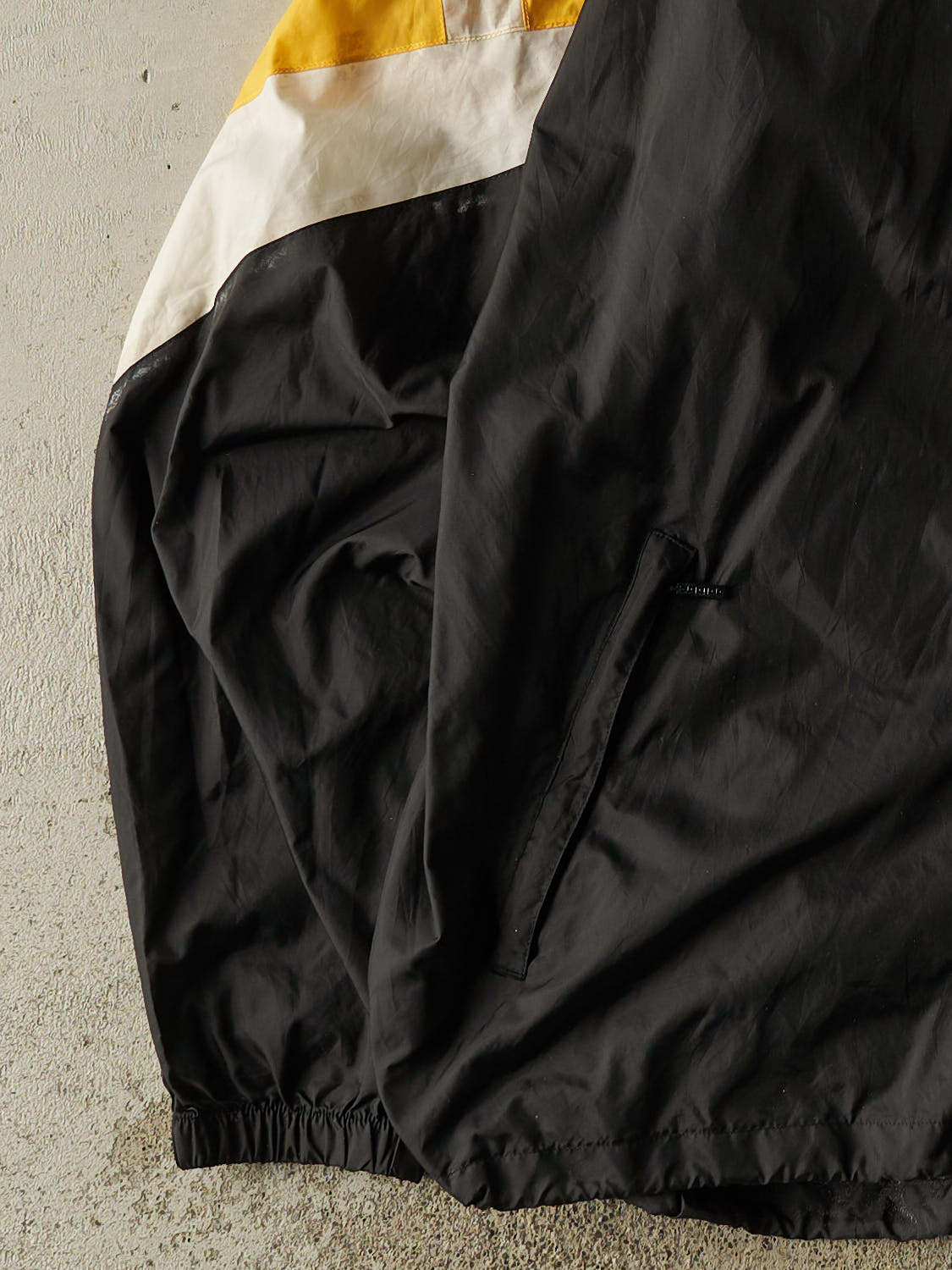 Vintage 90s Black Adidas Windbreaker Jacket (L/XL)