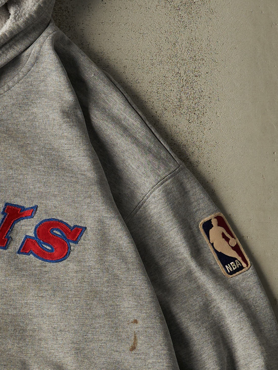 Vintage Y2K Grey Philadelphia 76ers Hoodie (XXL/XXXL)
