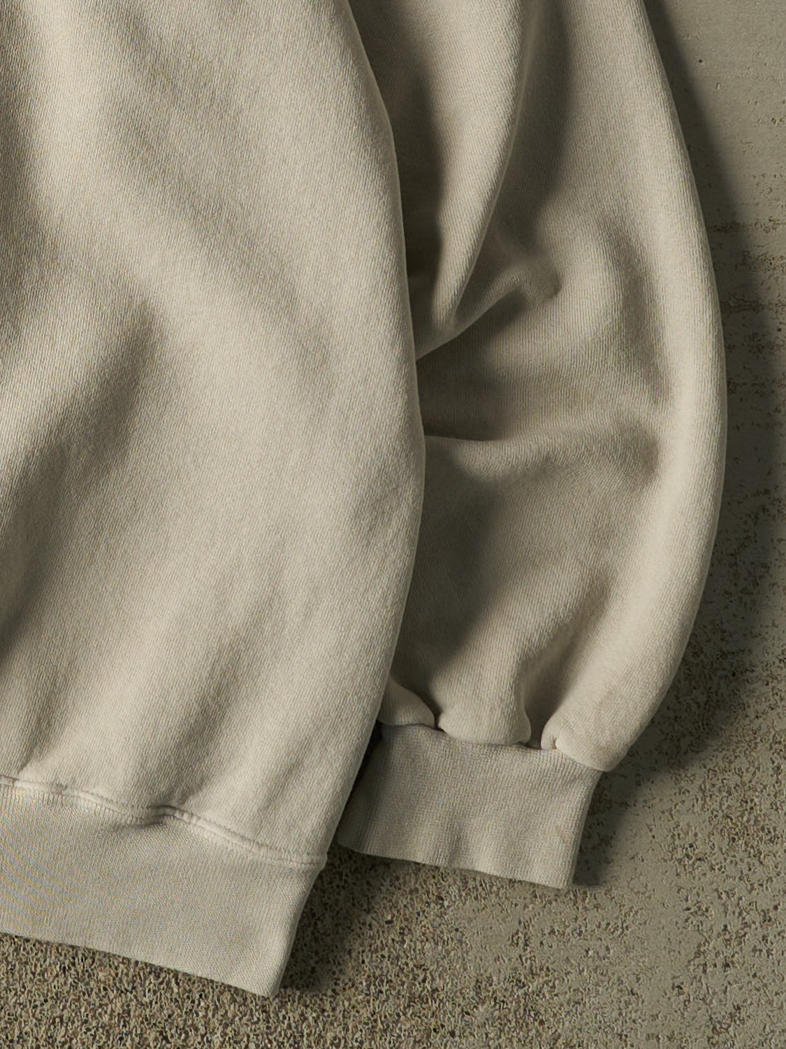 Vintage 90s Beige Mammoth Embroidered Crewneck (XL/XXL)