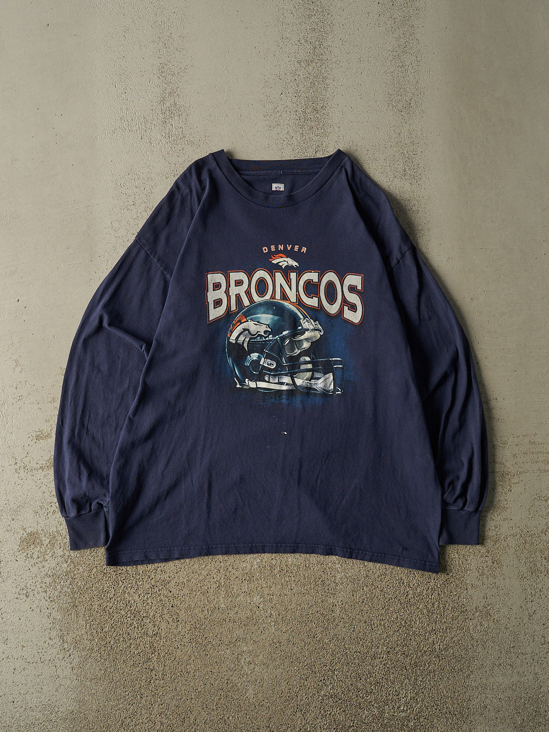 Vintage Y2K Navy Blue Denver Broncos Long Sleeve (L/XL)