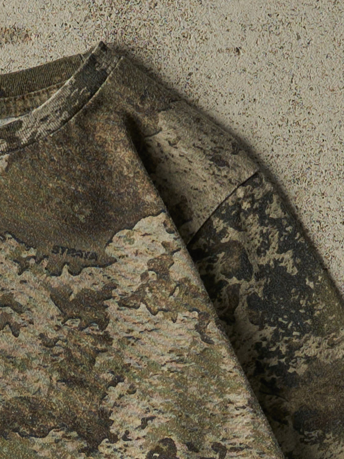 Vintage Y2K Camo Redhead Long Sleeve (XS)