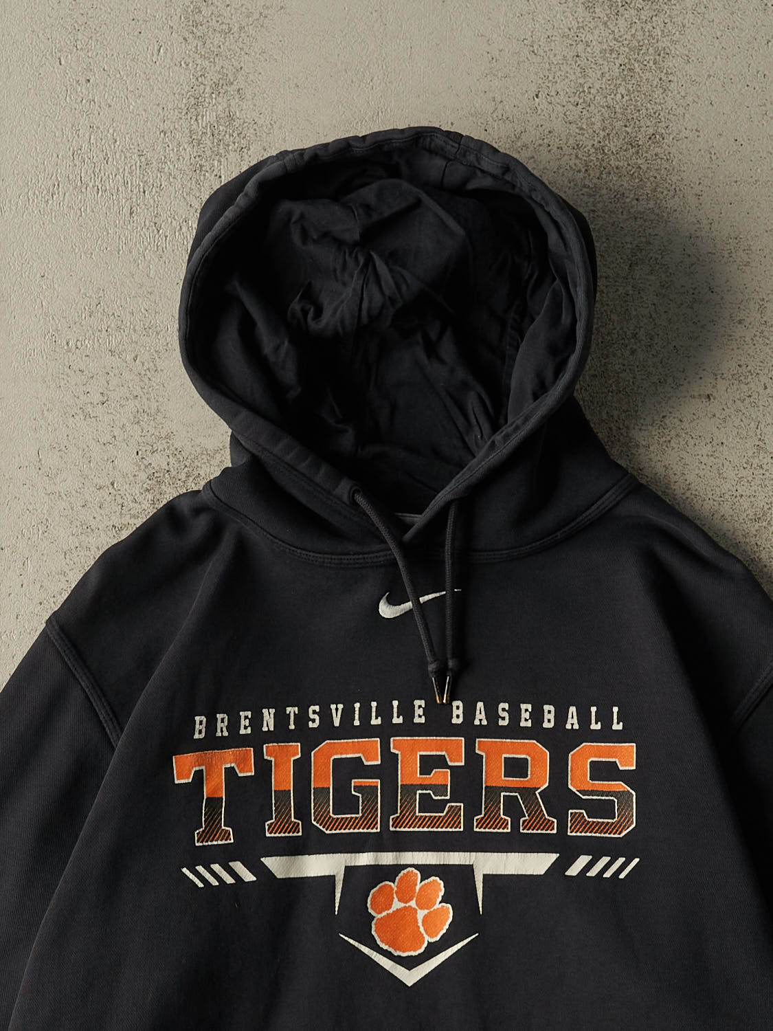 Vintage Y2K Black Nike Middle Swoosh Brentsville Tigers Hoodie (M/L)