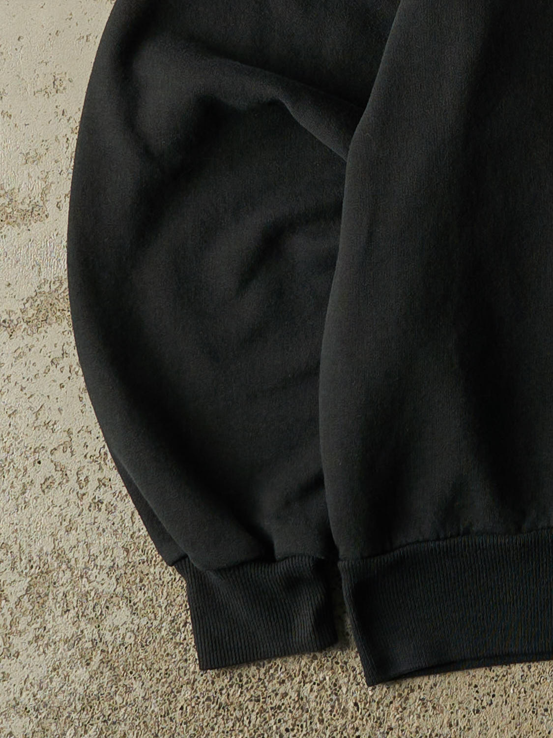 Vintage 90s Black University of Iowa Hawkeyes Crewneck (M/L)