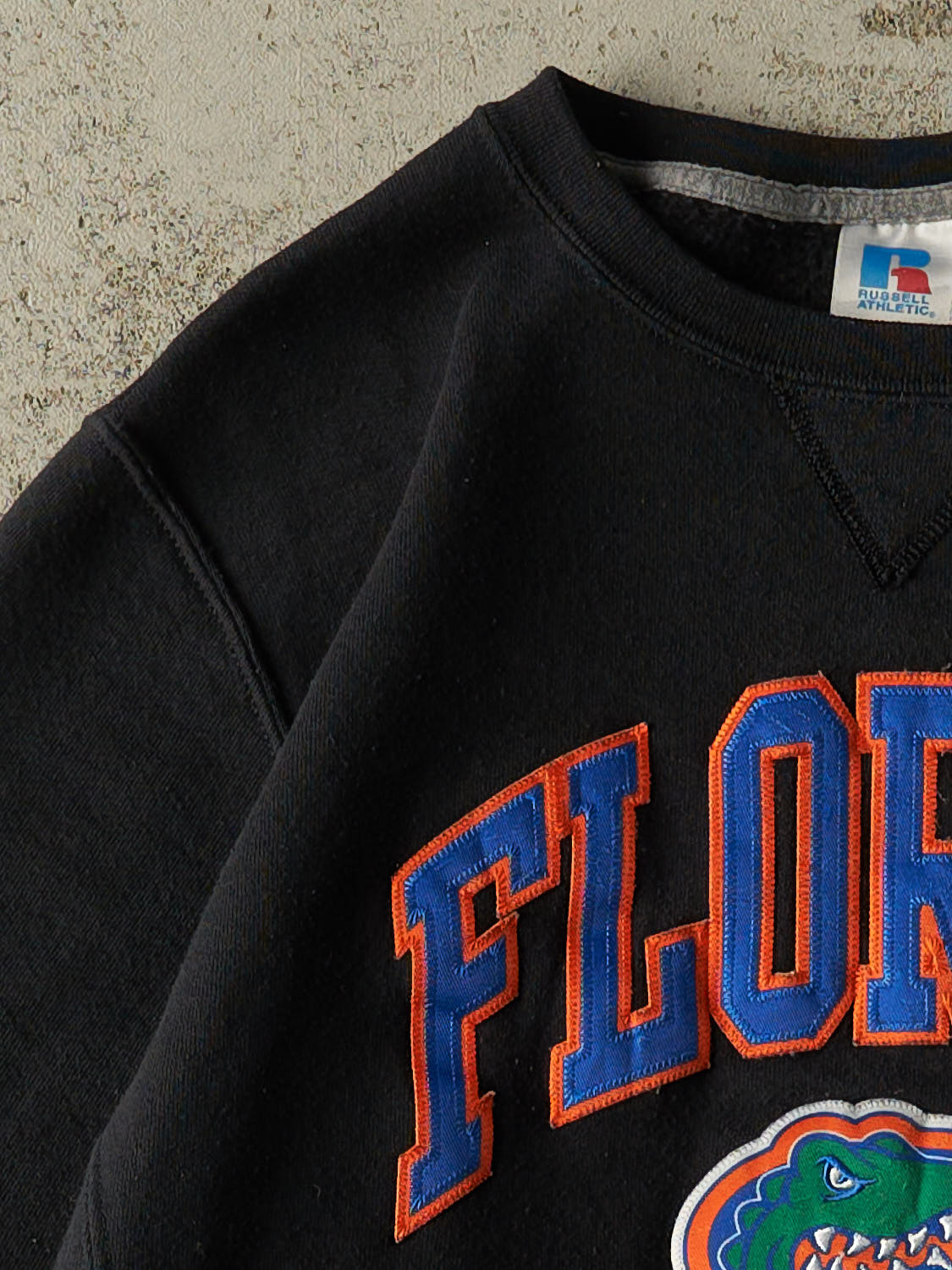 Vintage Y2K Black Russell Athletic University of Florida Crewneck (S/M)