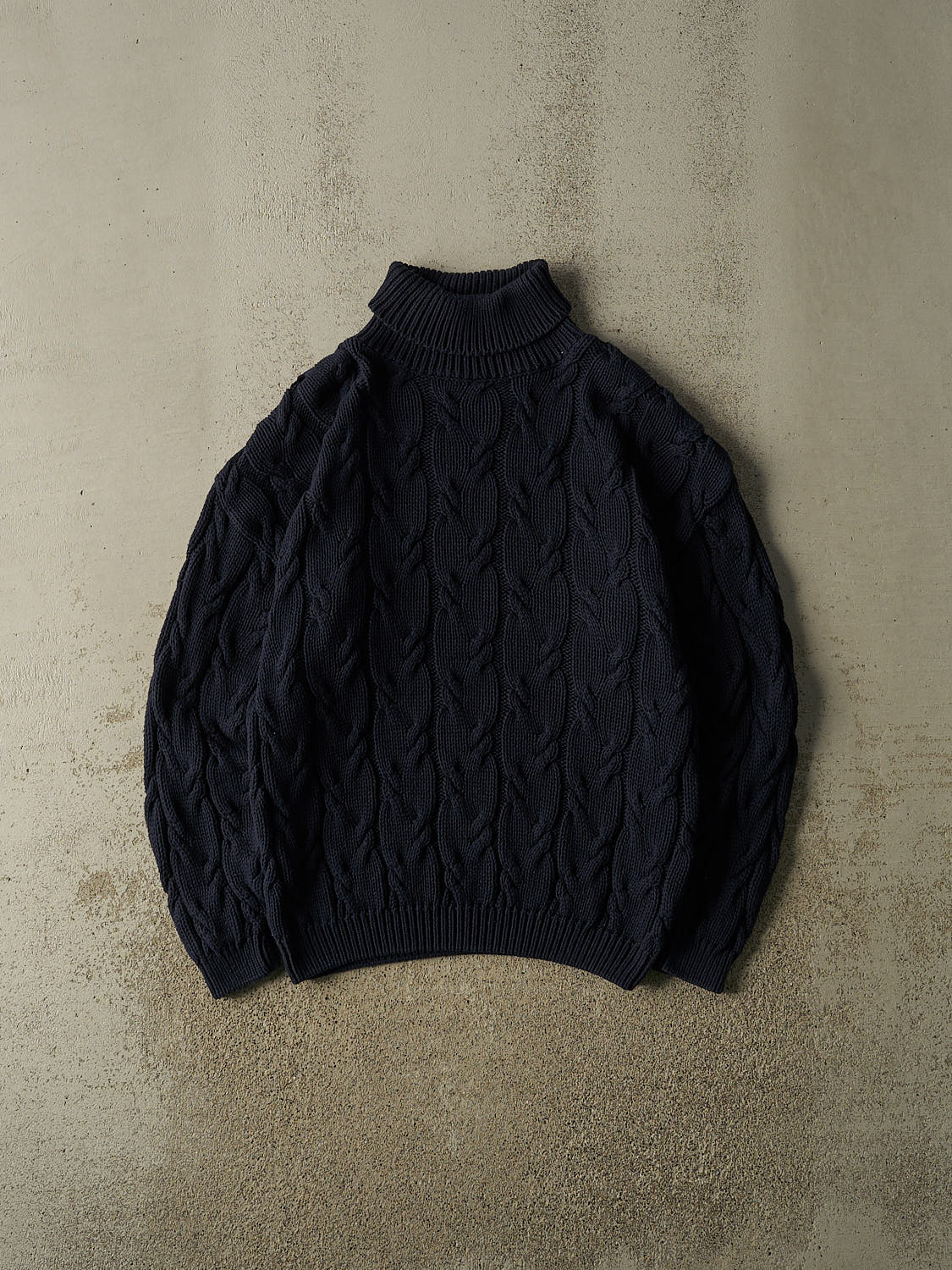 Vintage Y2K Navy Blue Club Monaco Turtle Neck Cable Knit (M/L)