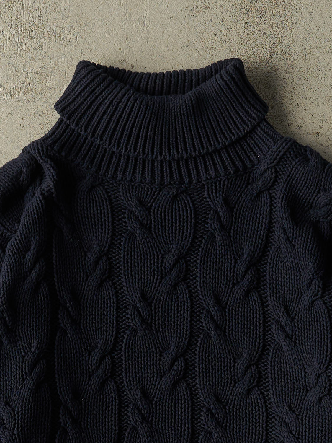 Vintage Y2K Navy Blue Club Monaco Turtle Neck Cable Knit (M/L)