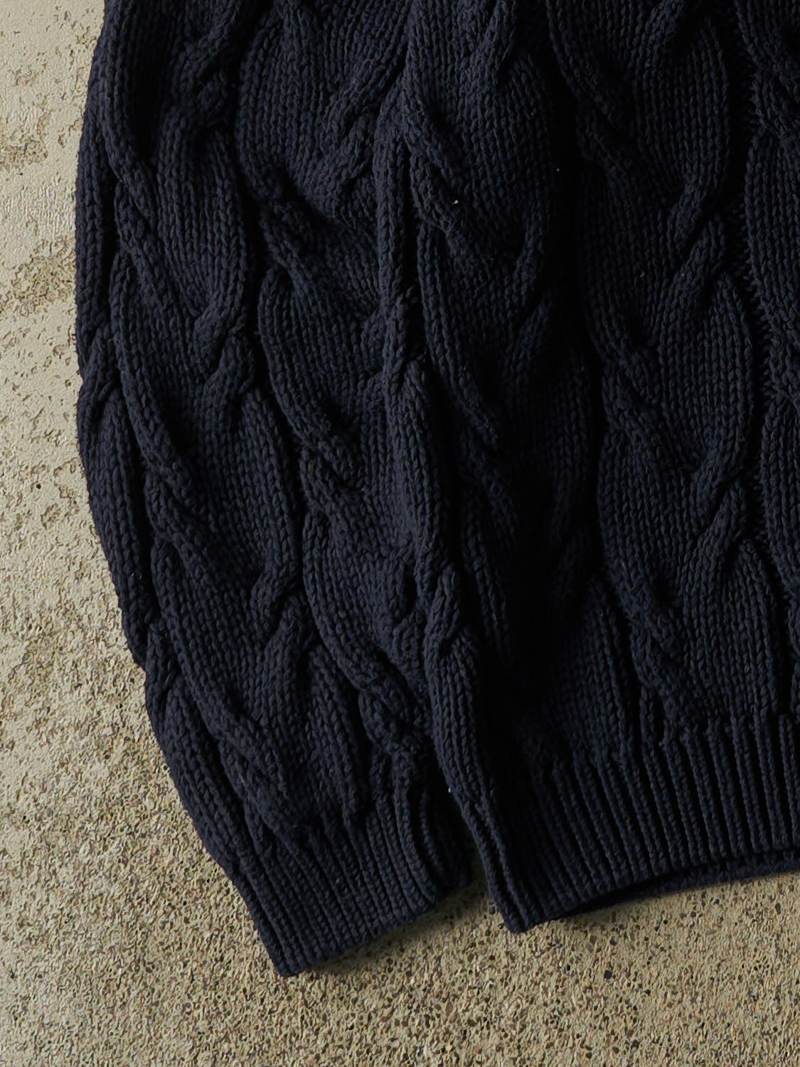 Vintage Y2K Navy Blue Club Monaco Turtle Neck Cable Knit (M/L)