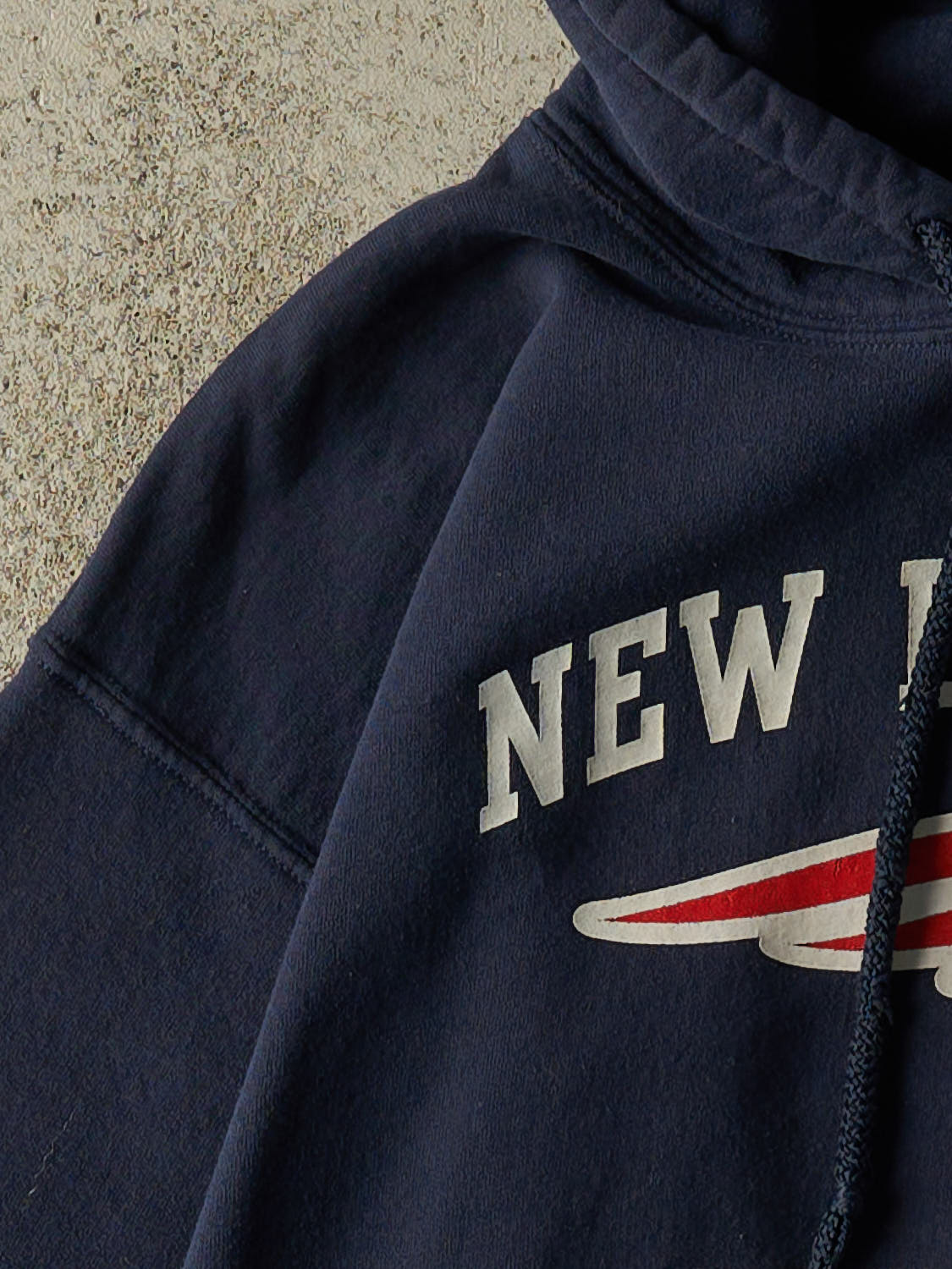 Vintage 90s Navy Blue New England Patriots Hoodie (S/M)