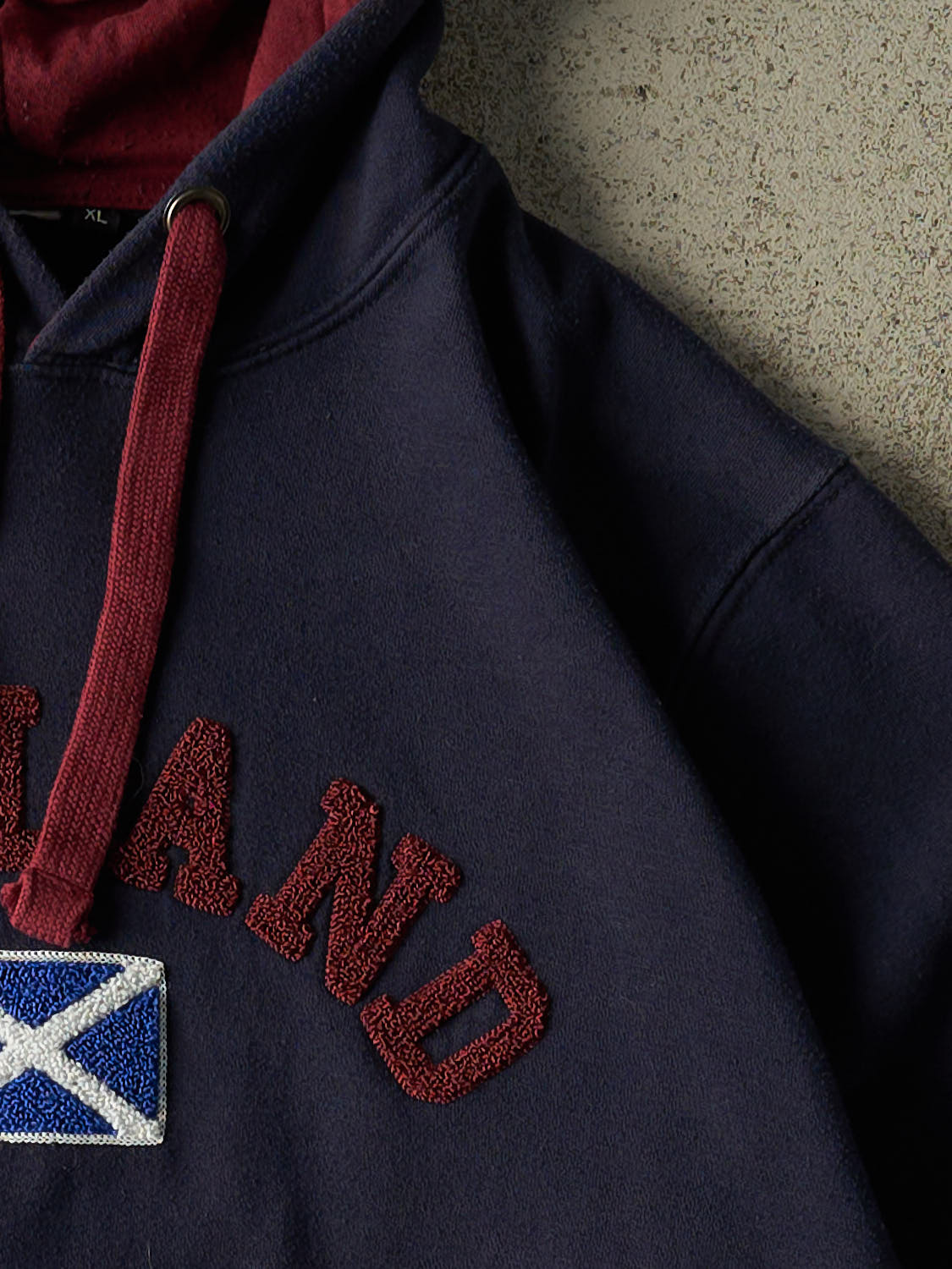 Vintage Y2K Navy Blue Scotland Embroidered Hoodie (L)