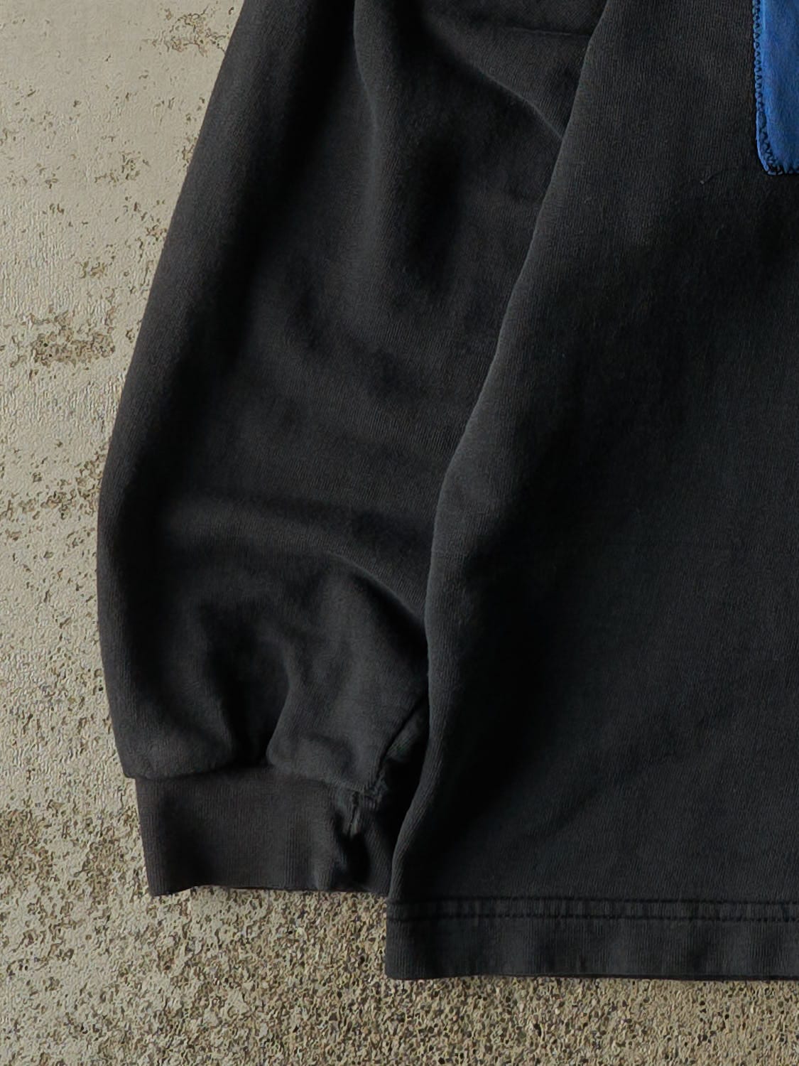 Vintage 90s Faded Black Montana Wolf Crewneck (L/XL)