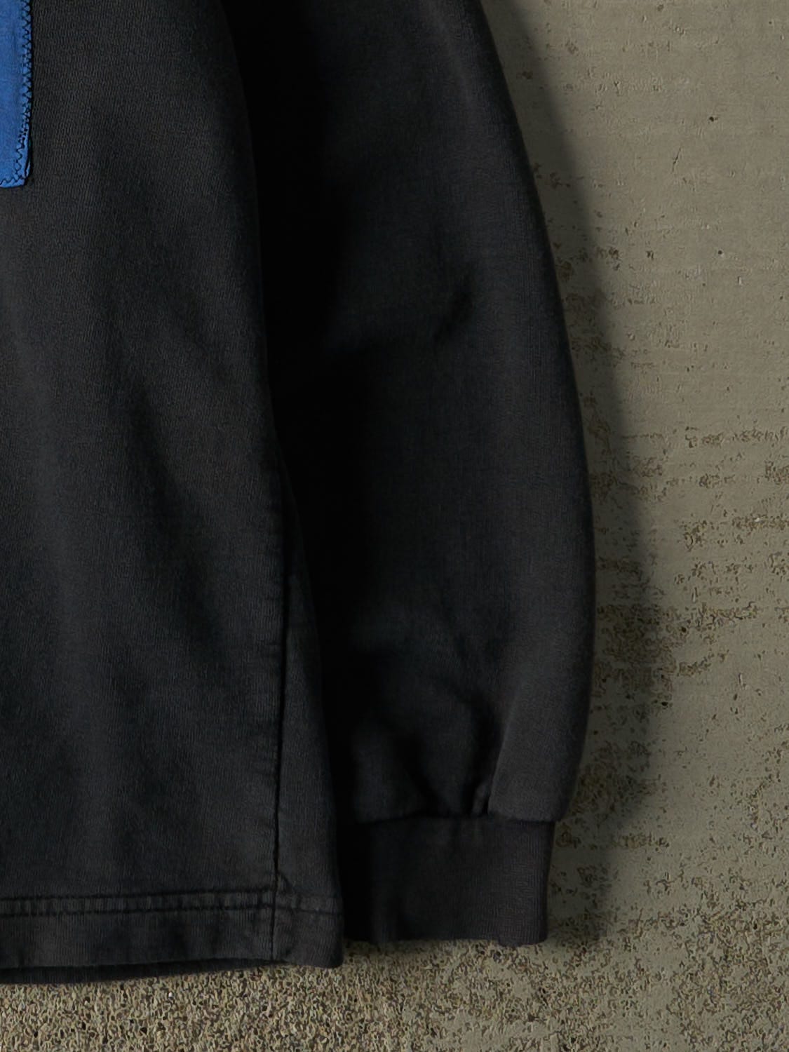 Vintage 90s Faded Black Montana Wolf Crewneck (L/XL)