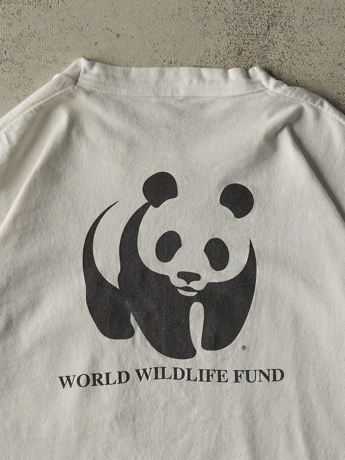 Vintage 90s White World Wildlife Fund " Saving Life On Earth" Pocket Tee (XL)