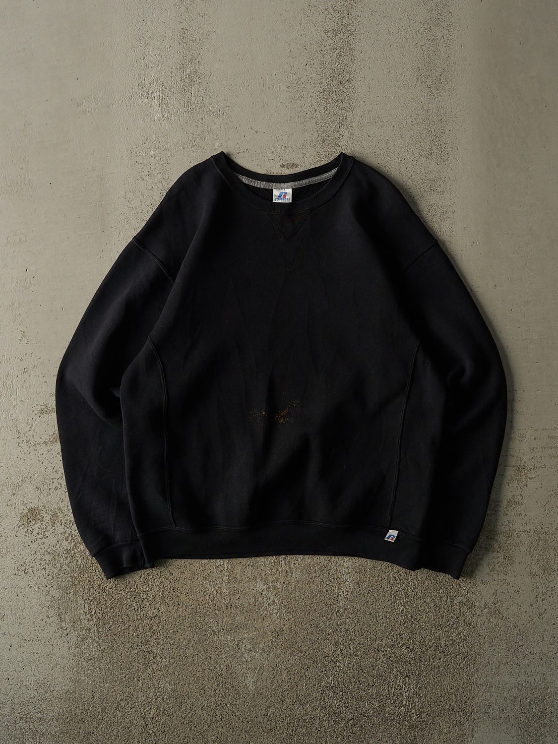 Vintage Y2K Black Russell Athletic Blank Crewneck (L/XL)