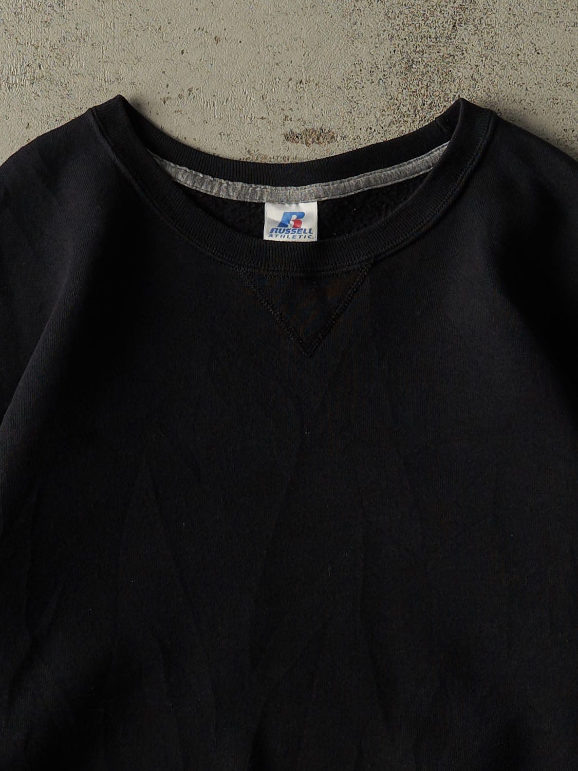 Vintage Y2K Black Russell Athletic Blank Crewneck (L/XL)