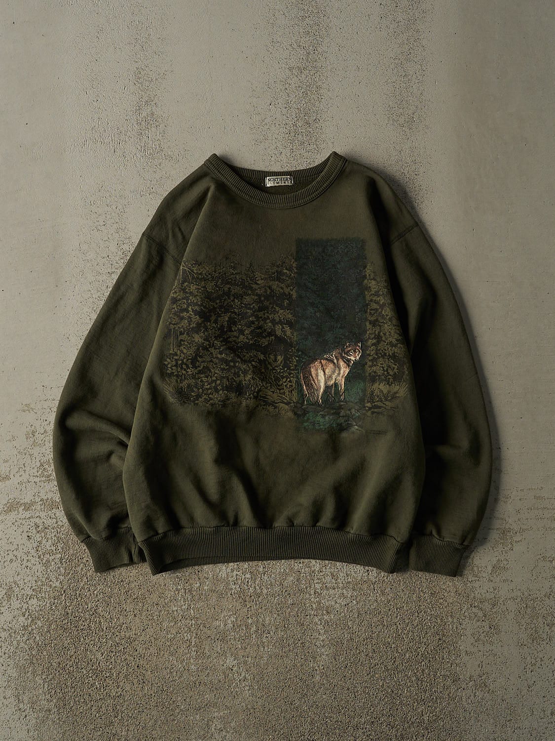 Vintage 90s Green Northern Elements Wolf Crewneck (M)