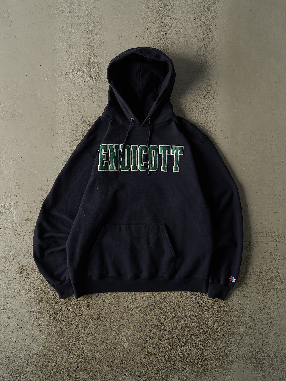 Vintage 90s Navy Blue Endicott Embroidered Hoodie (M)