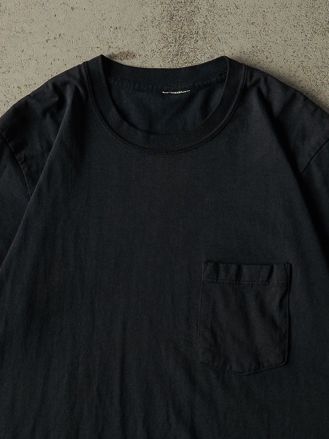 Vintage 80s Faded Black Blank Pocket Tee (M/L)