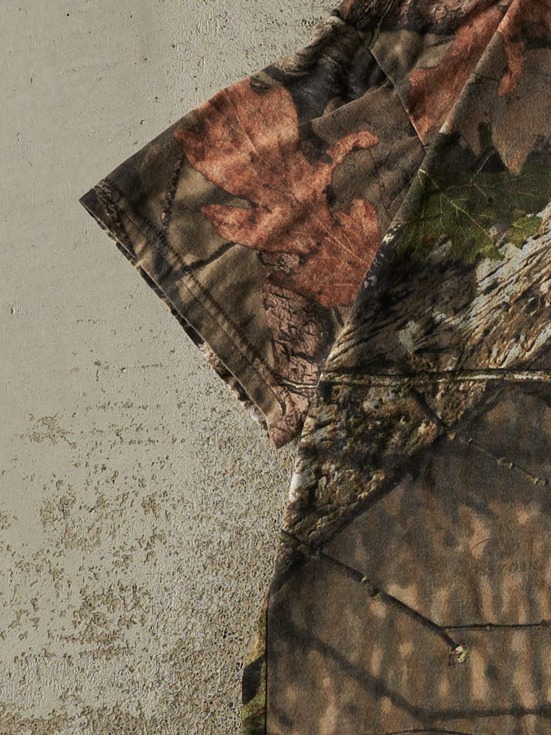 Vintage Y2K Camo Mossy Oak Tee (M)