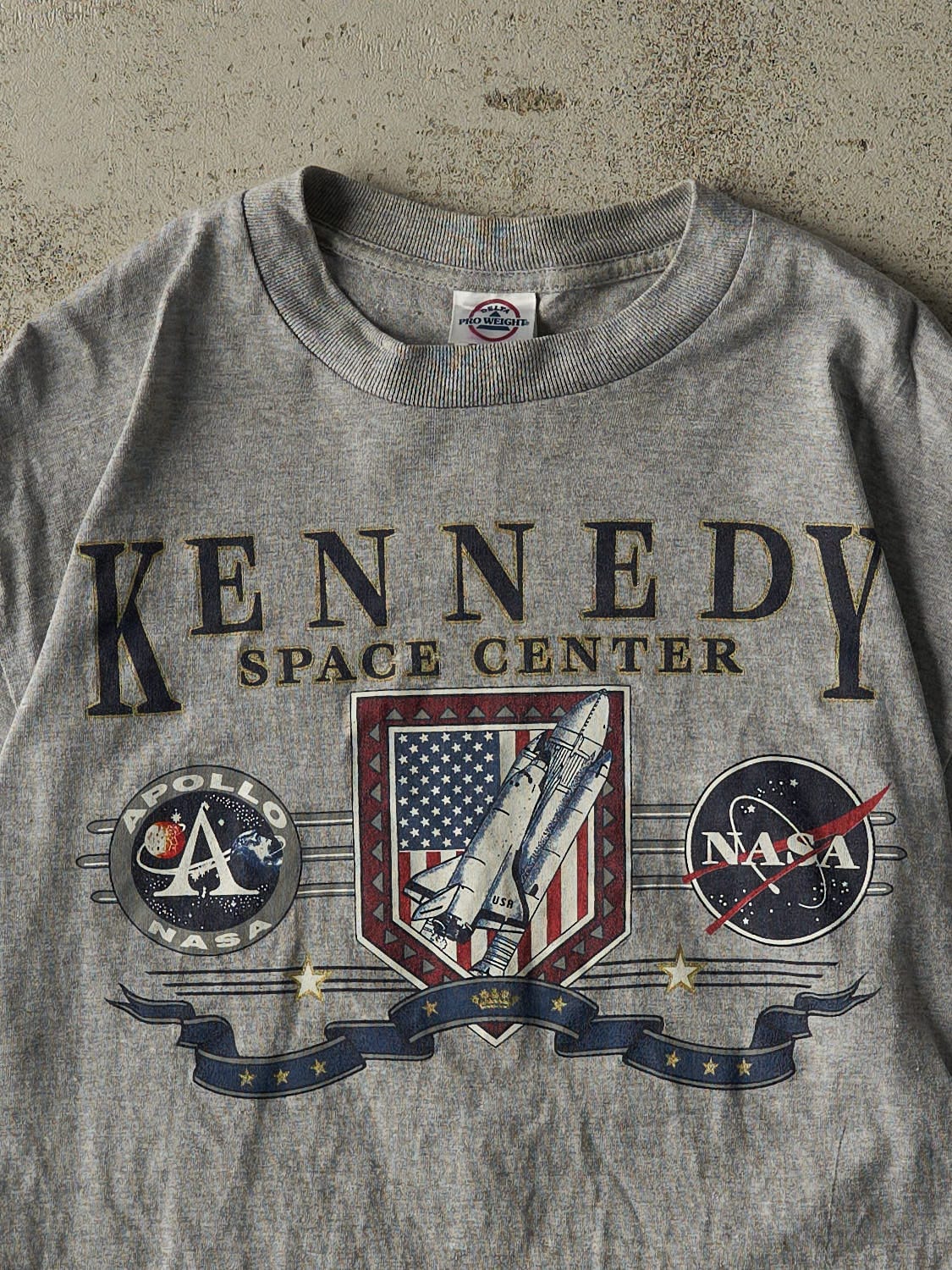 Vintage Y2K Grey Kennedy Space Centre Tee (S/M)
