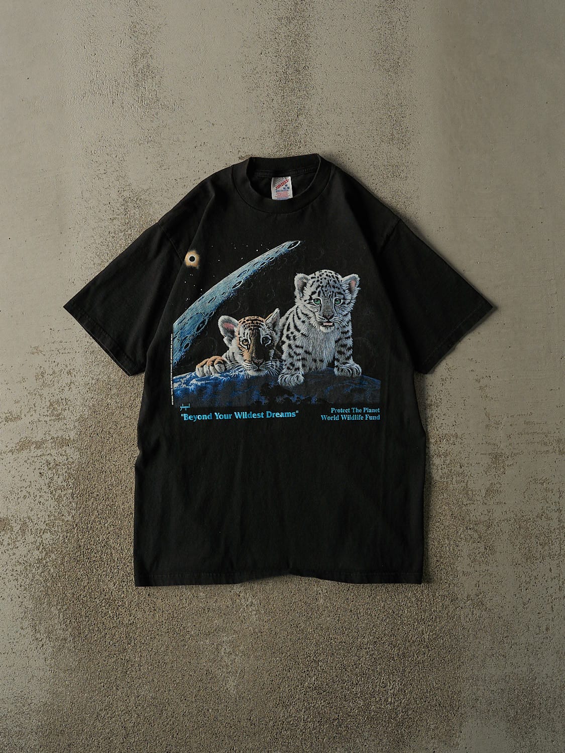Vintage 90s Black Protect the Planet WWF Tee (M)