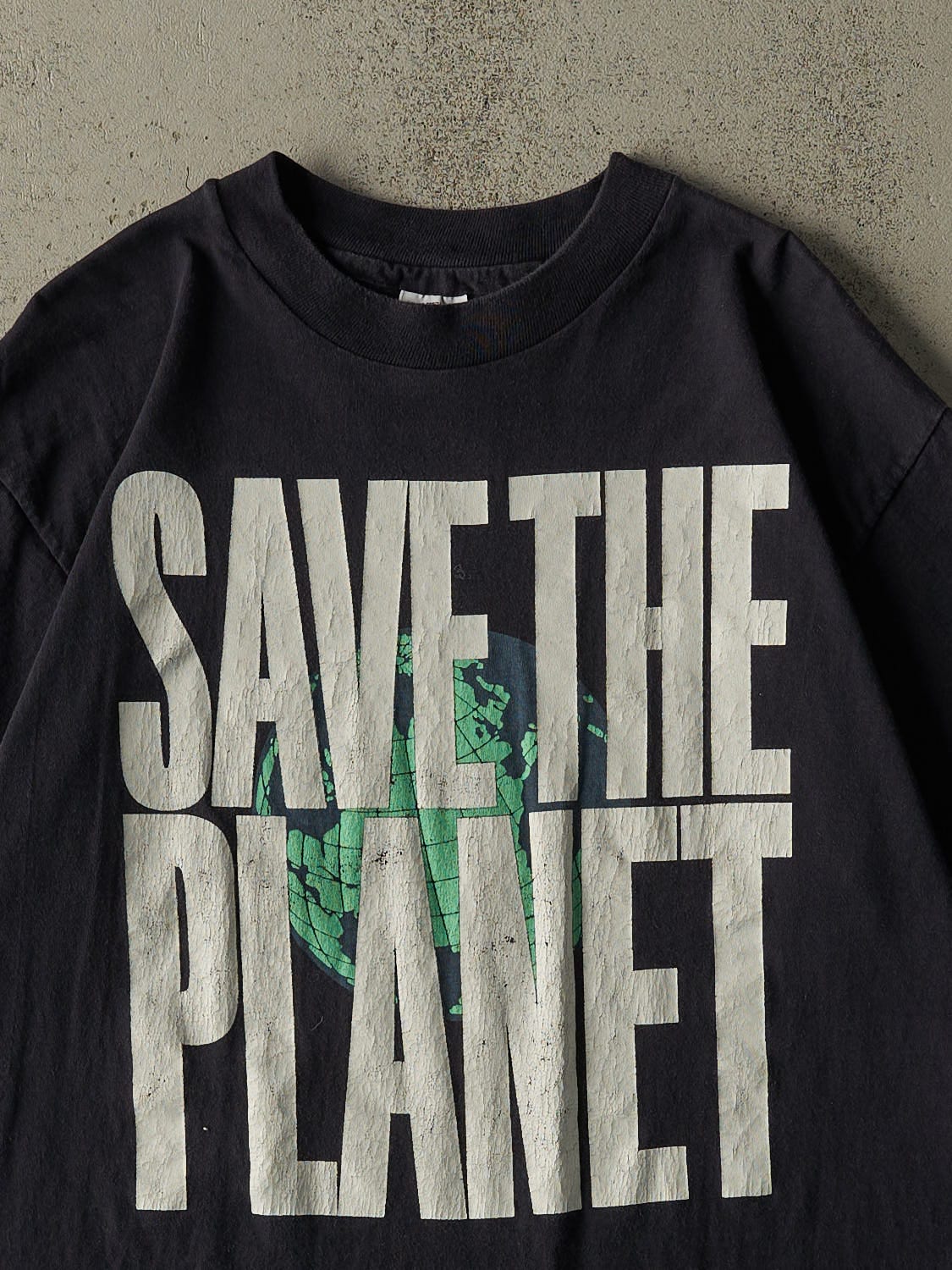 Vintage 90s Faded Black Hard Rock Cafe Save The Planet Tee (L/XL)
