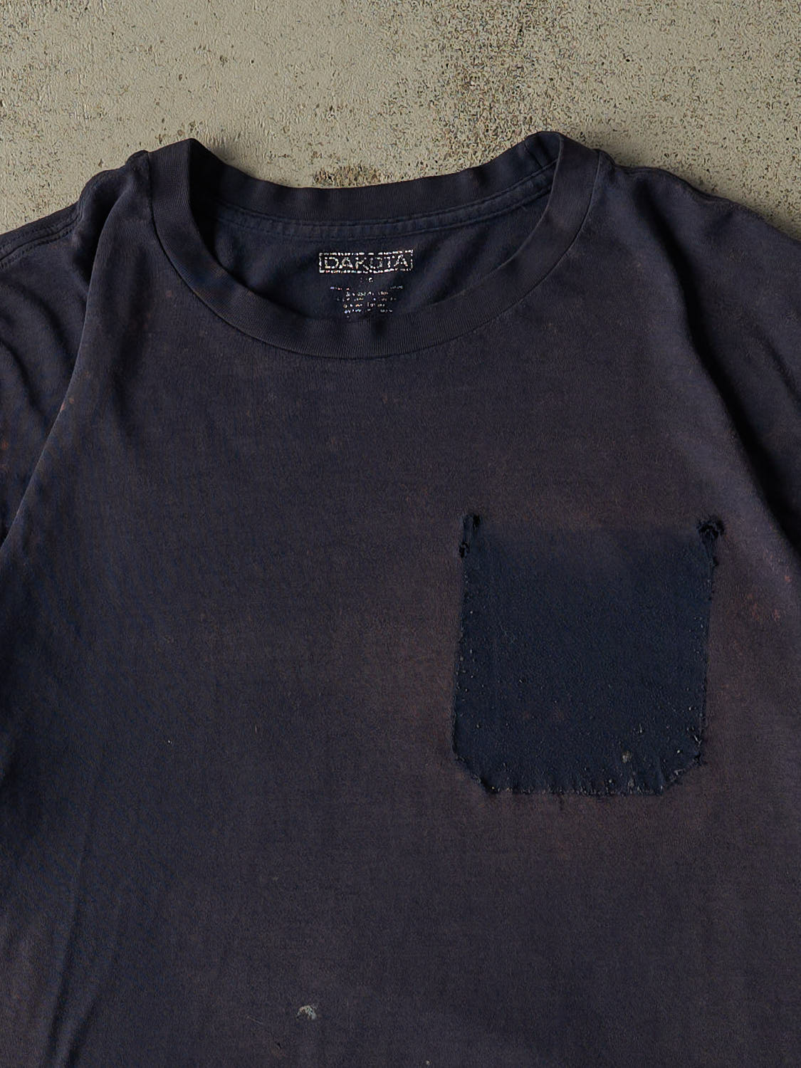 Vintage Y2K Sun Faded Navy Mac-Tower Ghost Pocket Tee (L/XL)