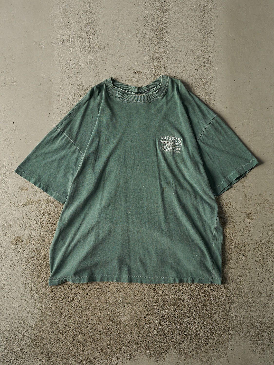 Vintage 90s Sun Faded Green Baddeck Cape Breton Island Single Stitch Tee (XL/XXL)