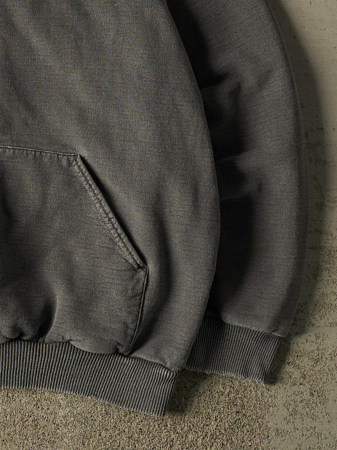 Vintage 90s Washed Grey Wind River Embroidered Hoodie (XL/XXL)