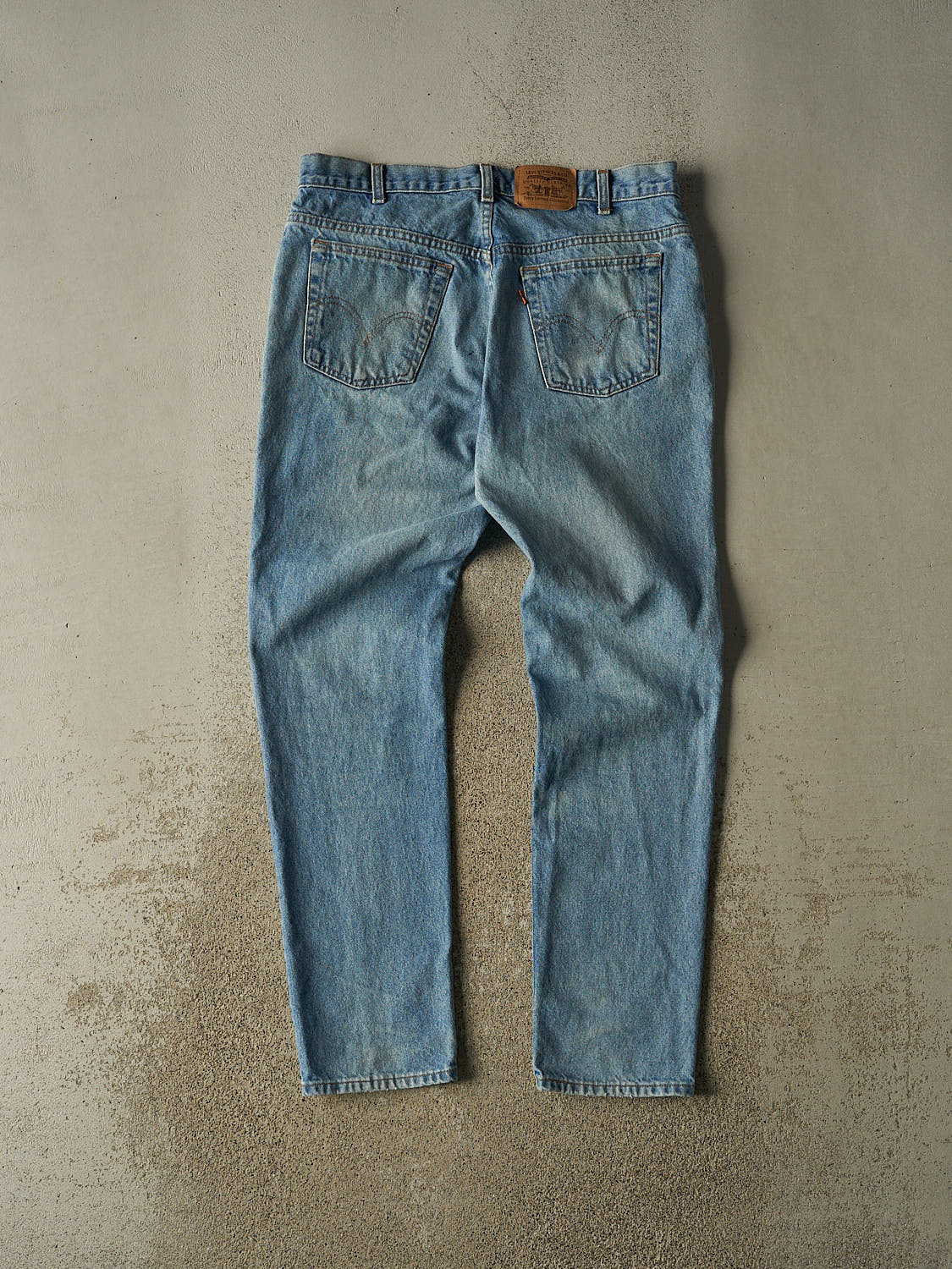 Vintage 80s Light Wash Levi's Orange Tab Jeans (35x32)