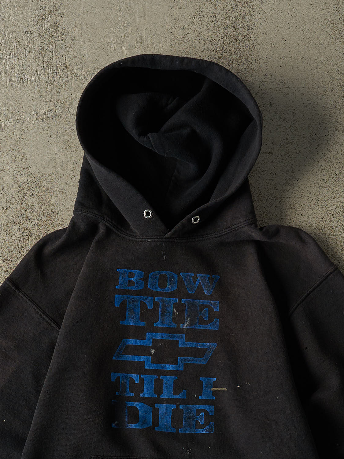 Vintage 90s Sun Faded Black Chevrolet "Bowtie Til I Die" Hoodie (XS/S)