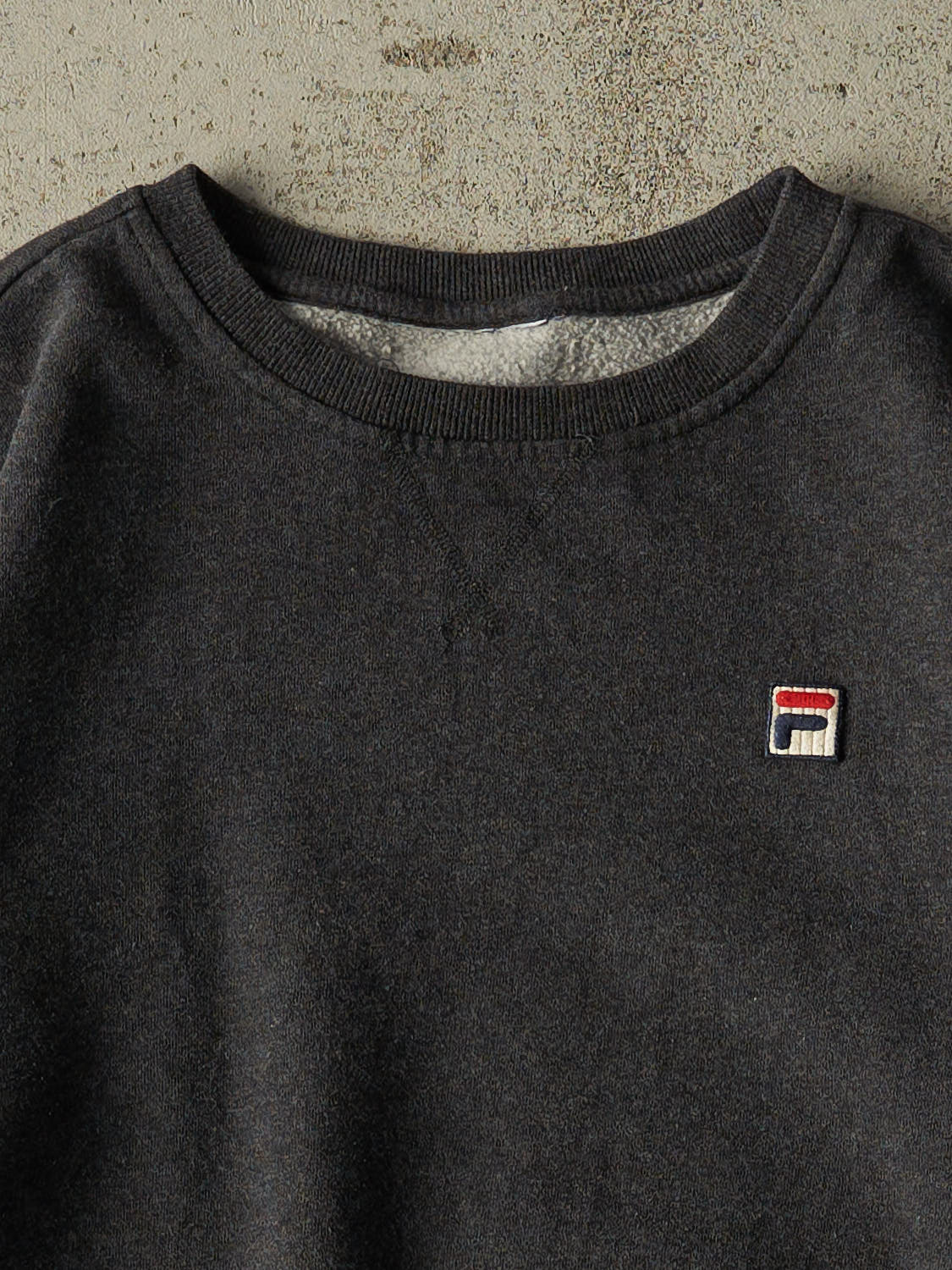 Vintage 90s Charcoal Grey Fila Embroidered Crewneck (S/M)