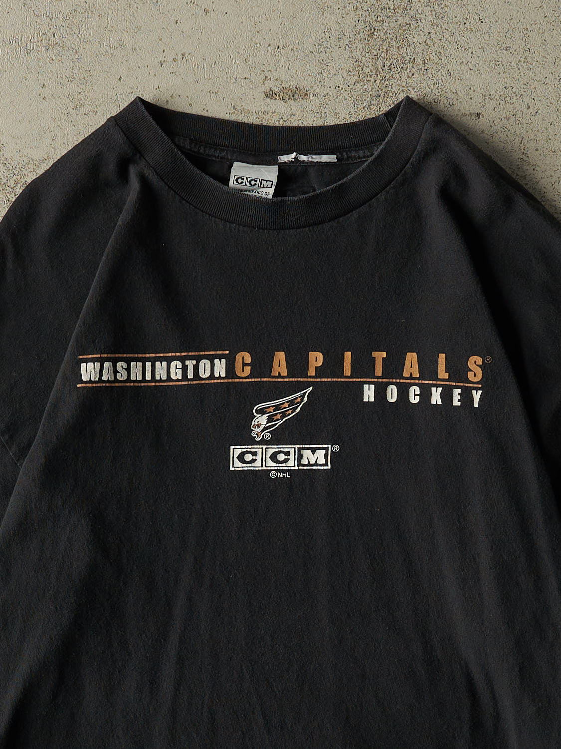 Vintage Y2K Black Washington Capitals Long Sleeve (L/XL)