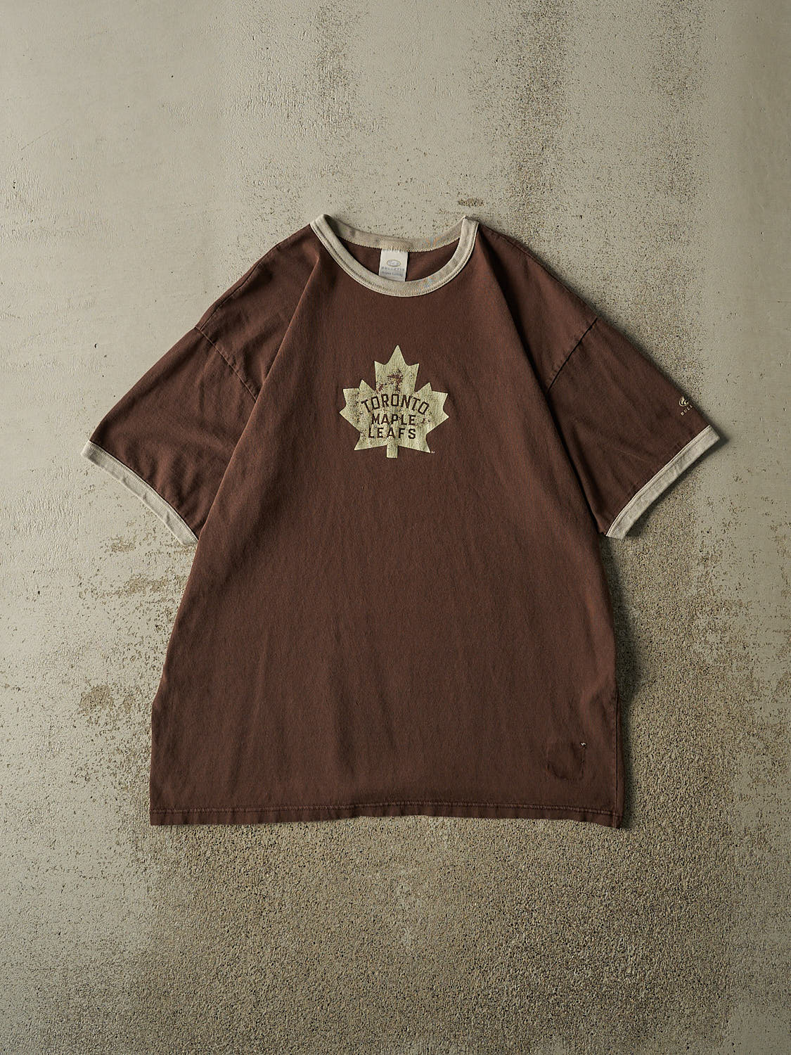 Vintage Y2K Brown Toronto Maple Leafs Ringer Tee (L/XL)