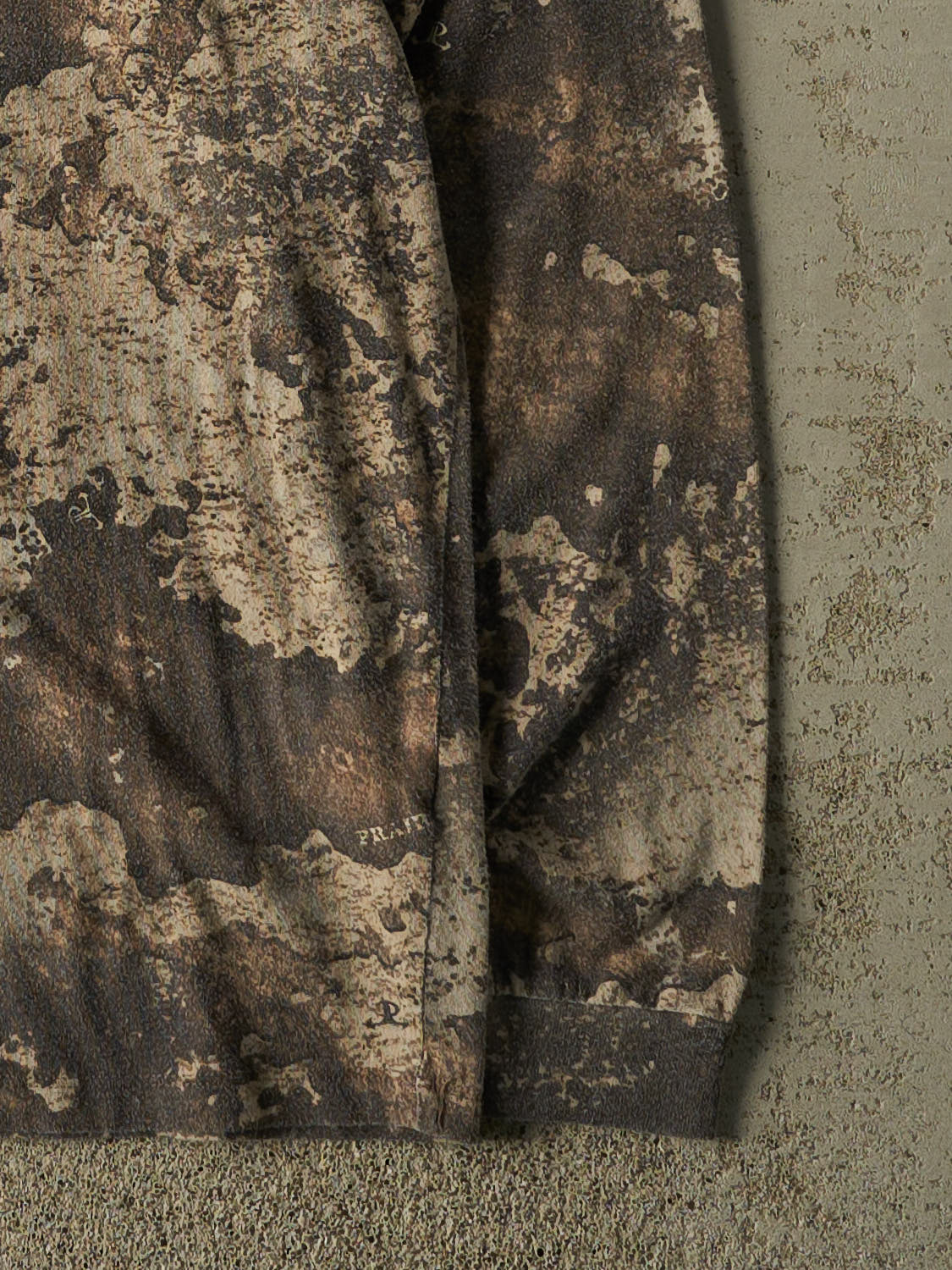 Vintage Y2K Camo Redhead Long Sleeve (L)