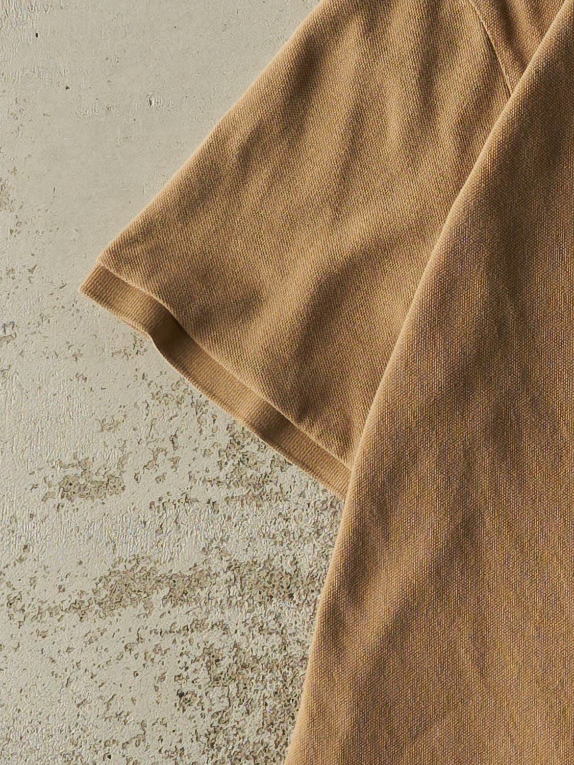 Vintage Y2K Beige Polo Quarter Button Tee (M/L)