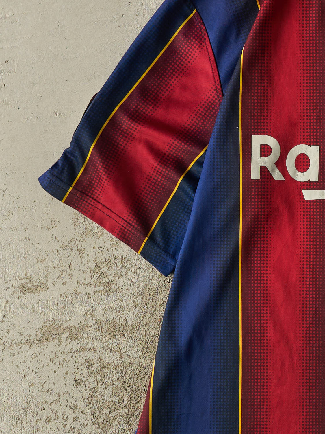 Vintage Y2K Blue FC Barcelona Soccer Jersey (M/L)