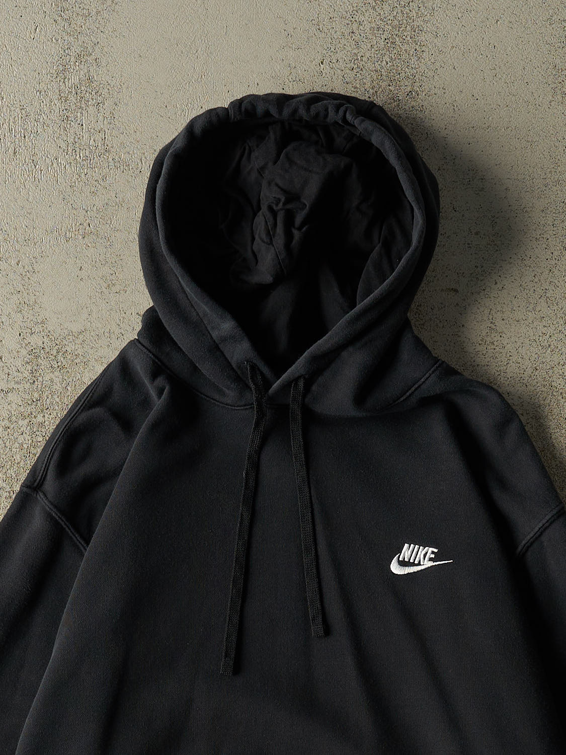 Vintage Y2K Black Nike Embroidered Hoodie (L/XL)