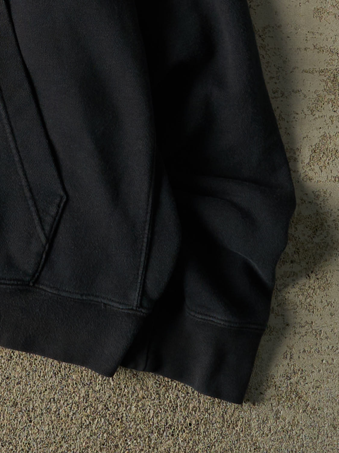 Vintage Y2K Black Nike Embroidered Hoodie (L/XL)