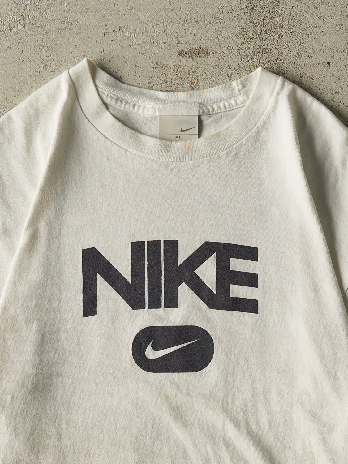 Vintage Y2K White Nike Logo Tee (L)
