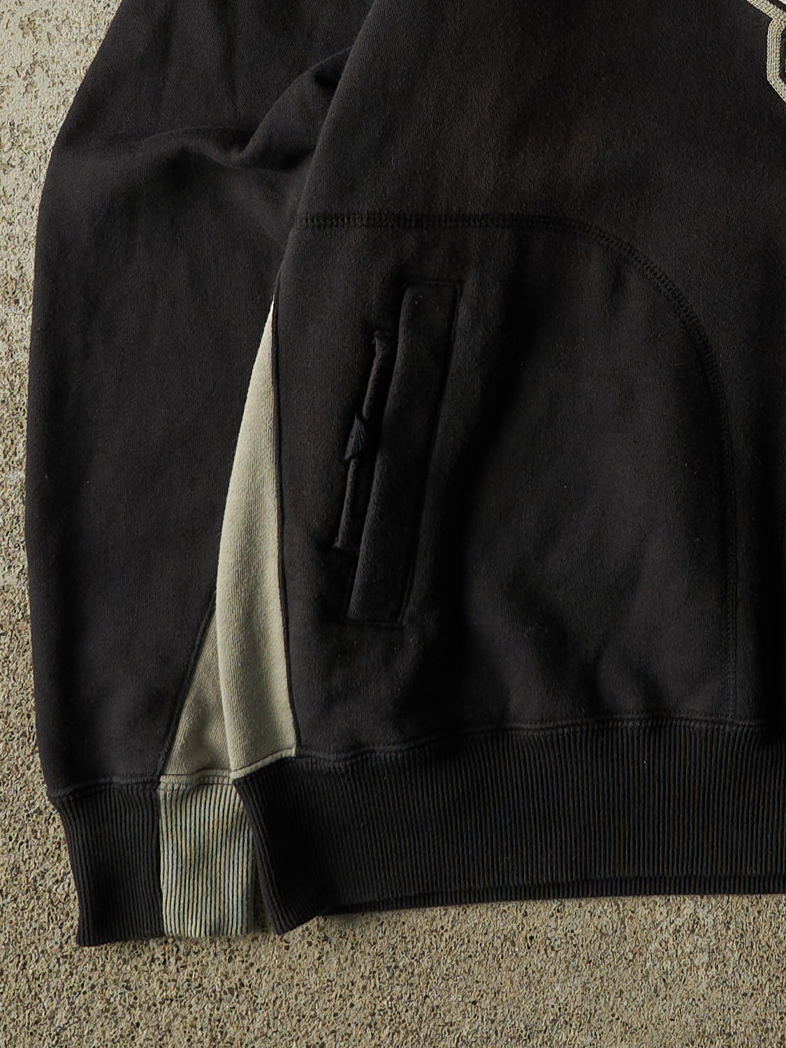 Vintage Y2K Black Chicago White Sox Chenille Embroidered Hoodie (M)