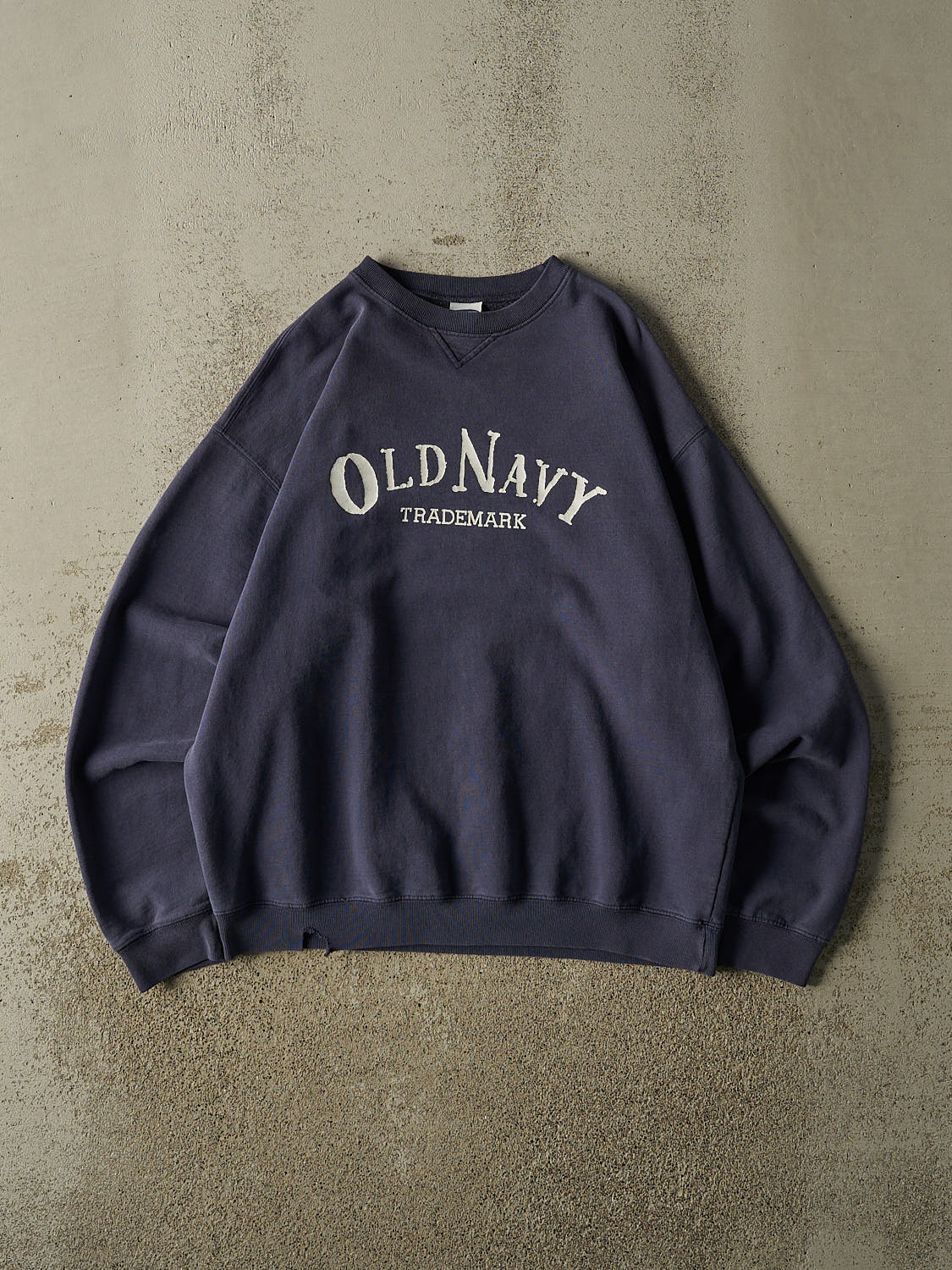 Vintage Y2K Faded Navy Old Navy Logo Crewneck (M/L)