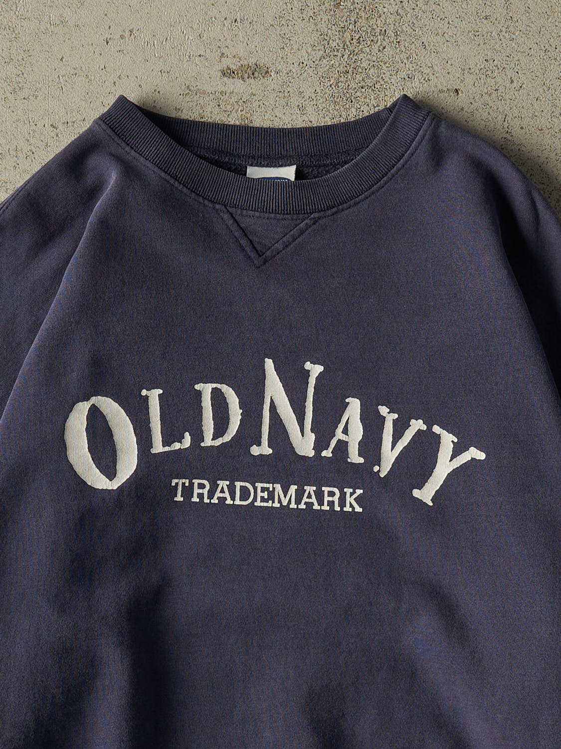 Vintage Y2K Faded Navy Old Navy Logo Crewneck (M/L)
