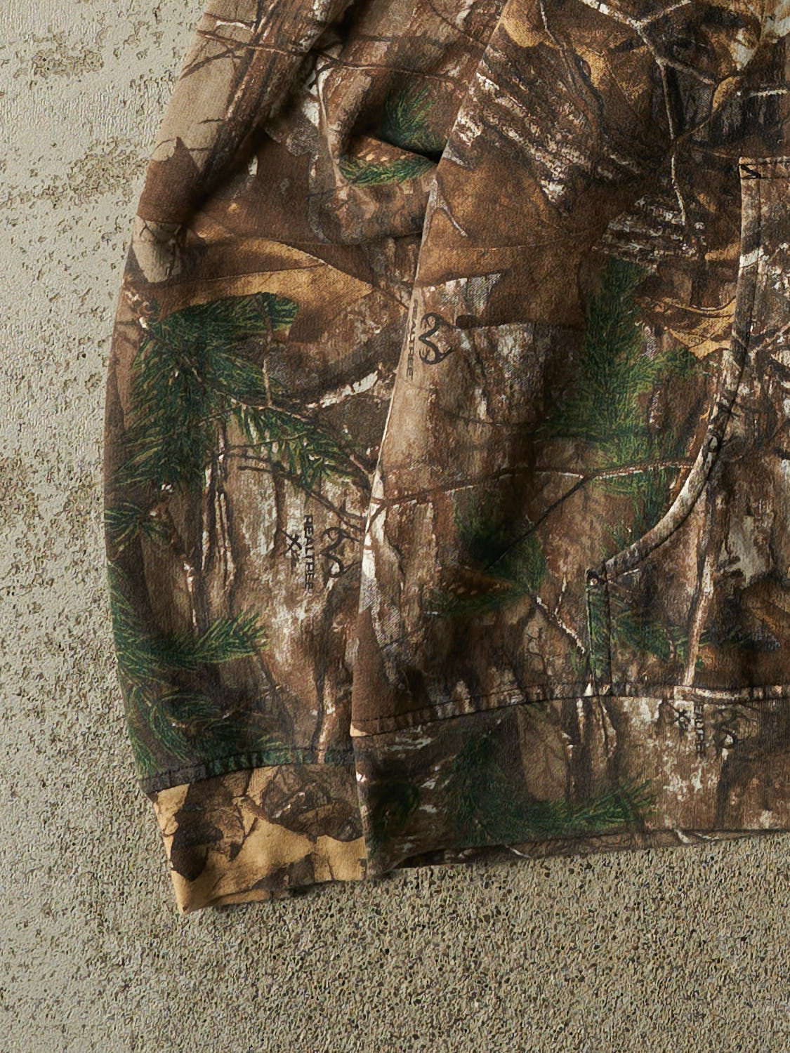 Vintage Y2K Camo Realtree Hoodie (L/XL)