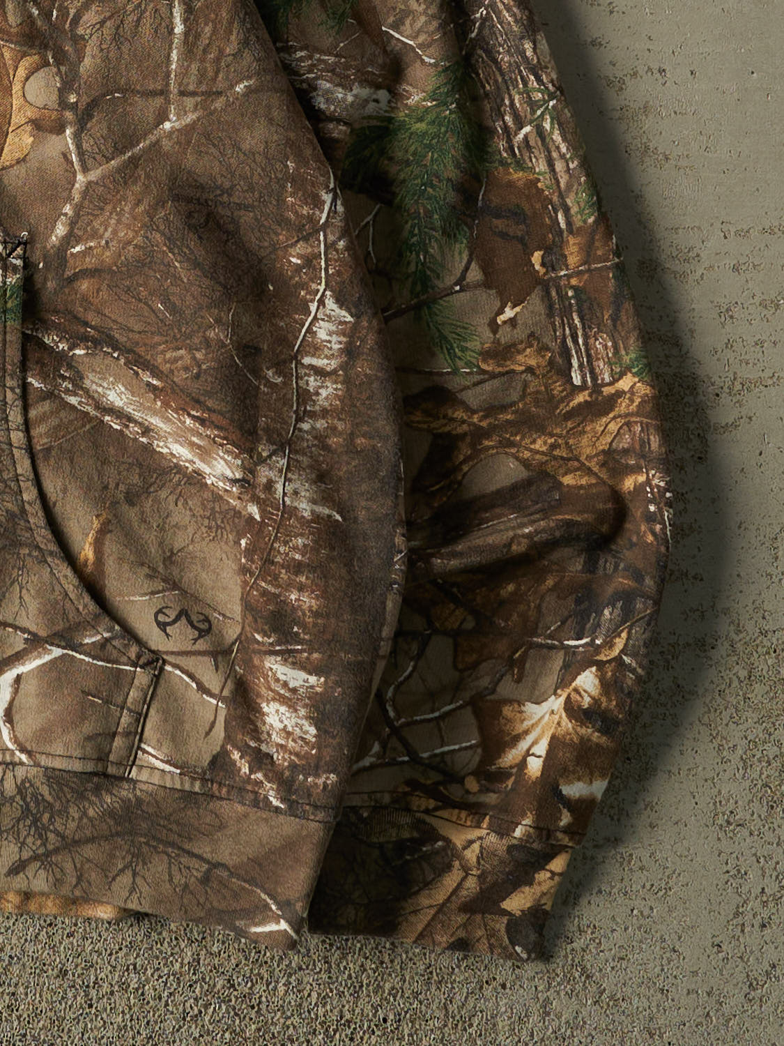 Vintage Y2K Camo Realtree Hoodie (L/XL)