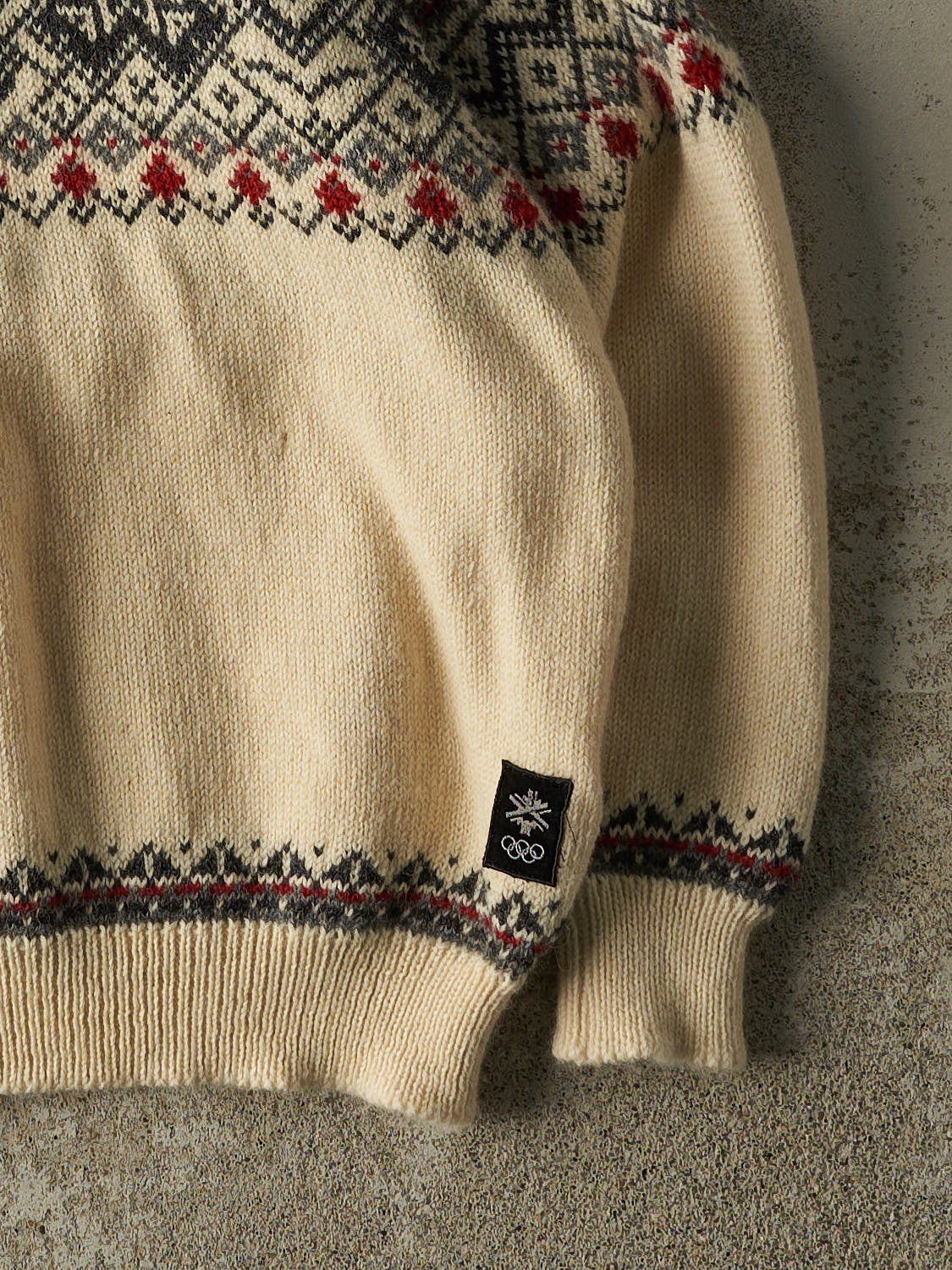 Vintage 02' Beige Snowflake Patterned Quarter Zip Knit (S)