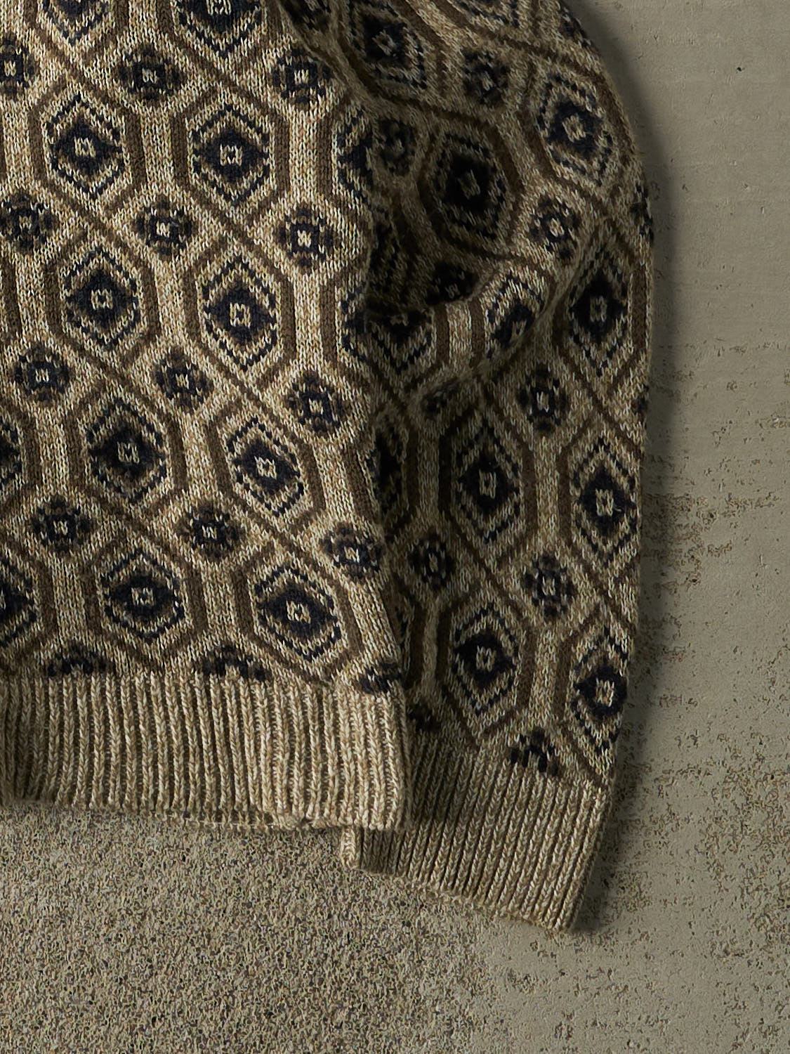 Vintage 90s Beige Patterned Knit (M)