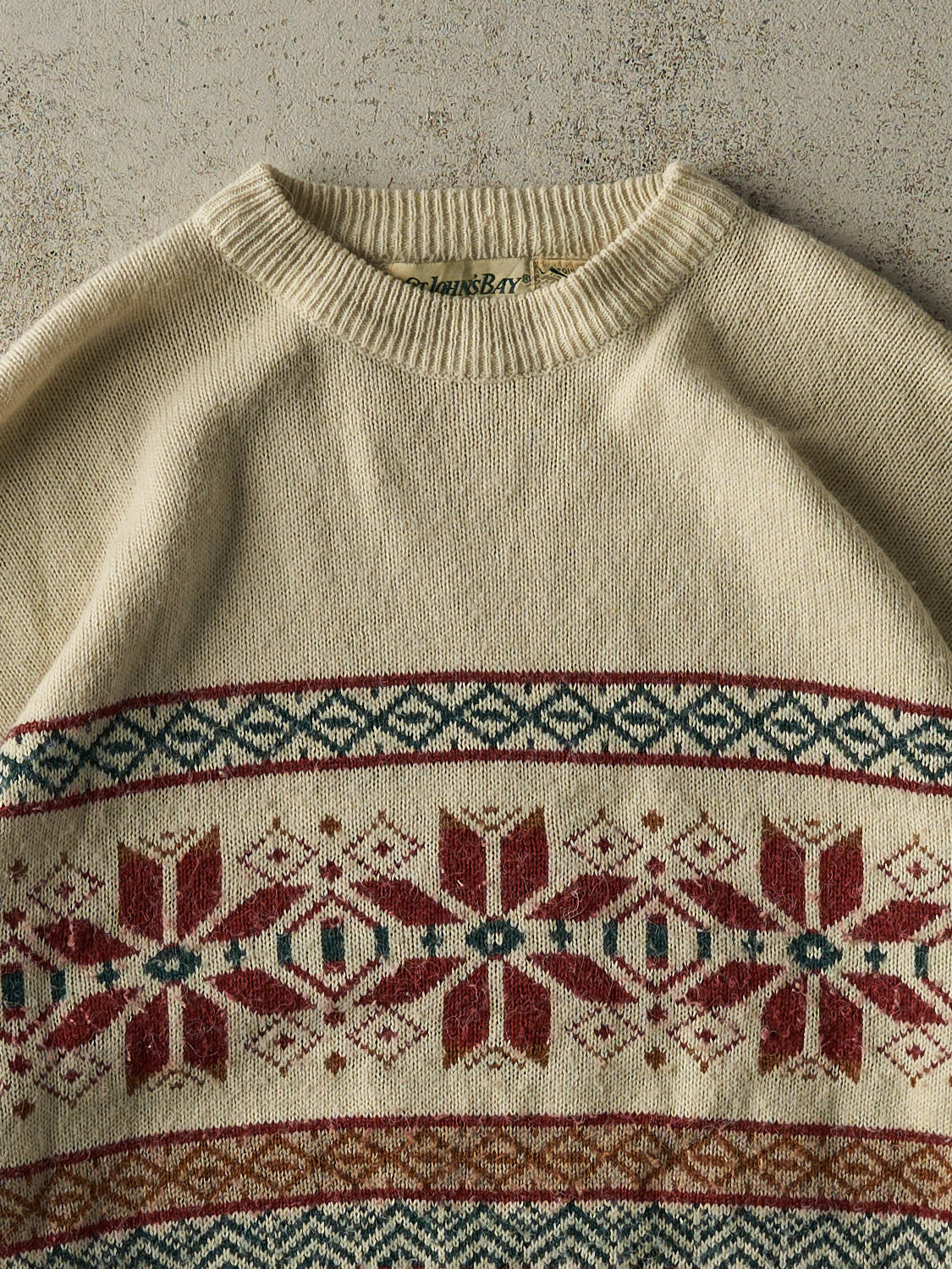 Vintage 90s Beige Snowflake Patterned Knit Pullover (L)