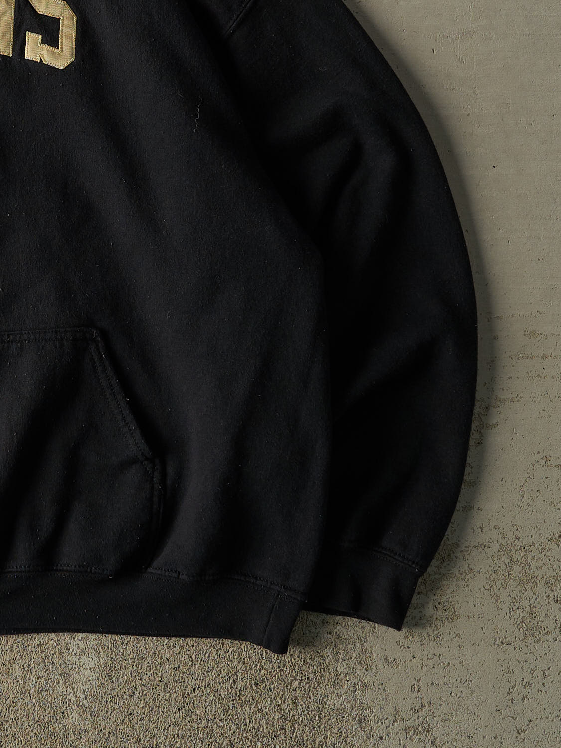 Vintage 90s Black University of Manitoba Bisons Hoodie (XL)